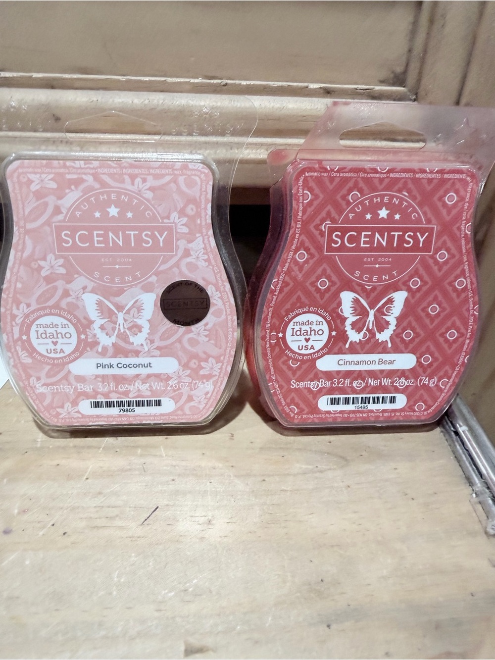 Scentsy Pink Coconut & Cinnamon Bear Wax Bar Duo - Pink & Red
